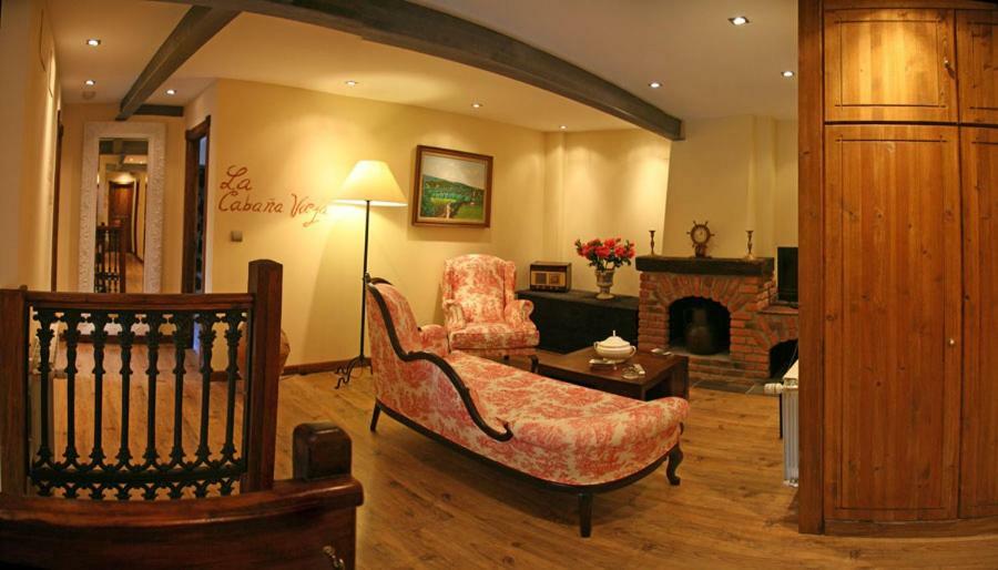 Posada Restaurante Casa Juanchu Adino 외부 사진